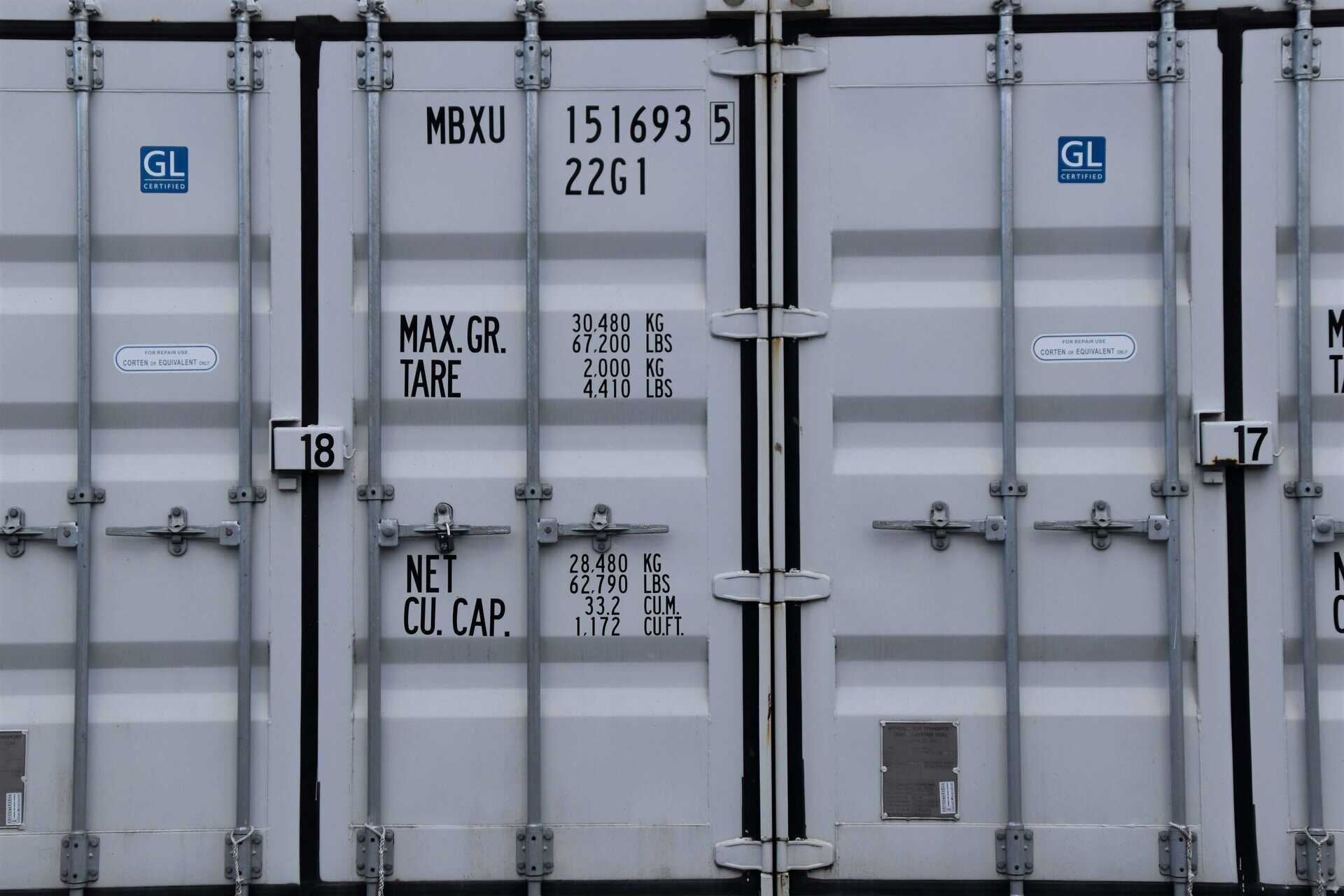 Storage containers